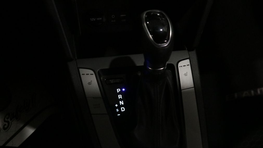 Hyundai Elantra Essential 2020 d&rsquo;occasion à vendre - 11