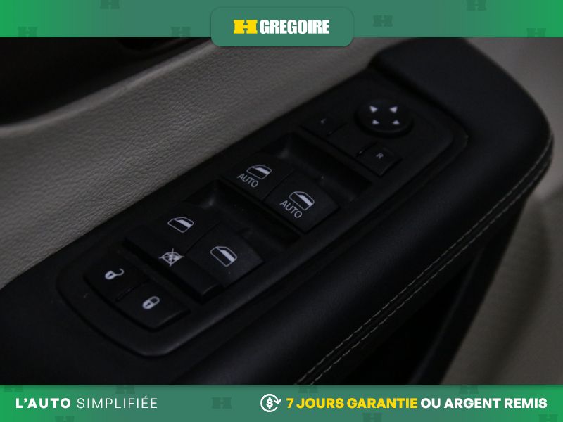 Chrysler Grand Caravan SXT FWD 2024