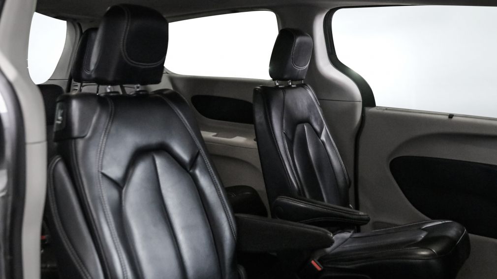 Chrysler Pacifica Touring L 2023 d&rsquo;occasion à vendre - 24