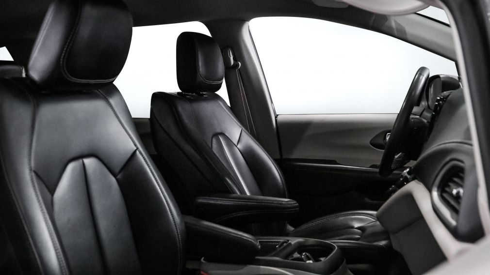 Chrysler Pacifica Touring L 2023 d&rsquo;occasion à vendre - 26