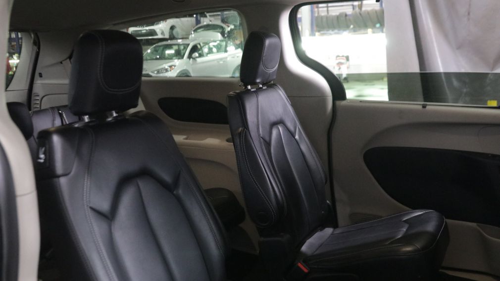 Chrysler Pacifica Touring L 2023 d&rsquo;occasion à vendre - 24