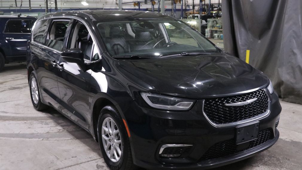 Chrysler Pacifica Touring L 2023 d&rsquo;occasion à vendre - 1