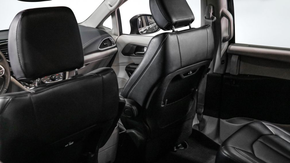 Chrysler Pacifica Touring L 2023 d&rsquo;occasion à vendre - 21