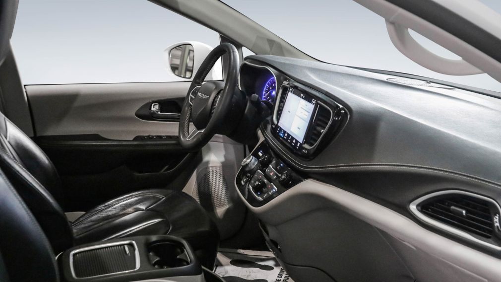 Chrysler Pacifica Touring L 2022 d&rsquo;occasion à vendre - 24