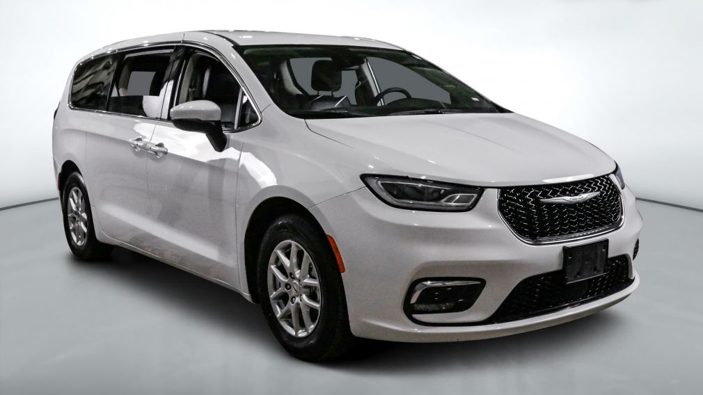 Chrysler Pacifica Touring L 2023 d&rsquo;occasion à vendre - 1
