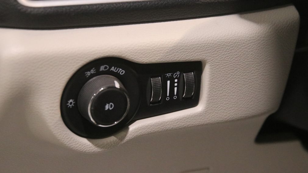 Chrysler Pacifica Touring L 2023 d&rsquo;occasion à vendre - 12