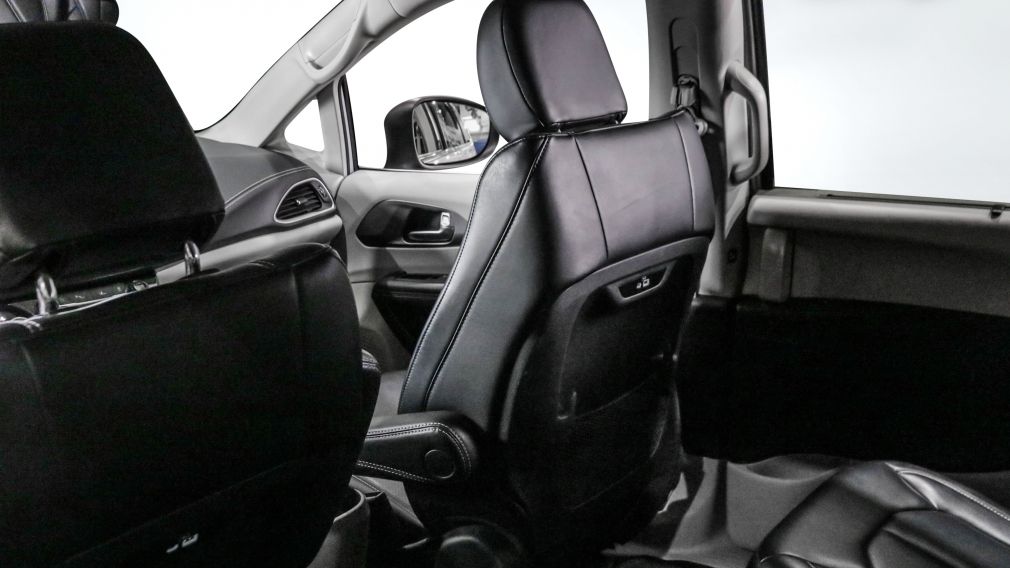 Chrysler Pacifica Touring L 2023 d&rsquo;occasion à vendre - 21