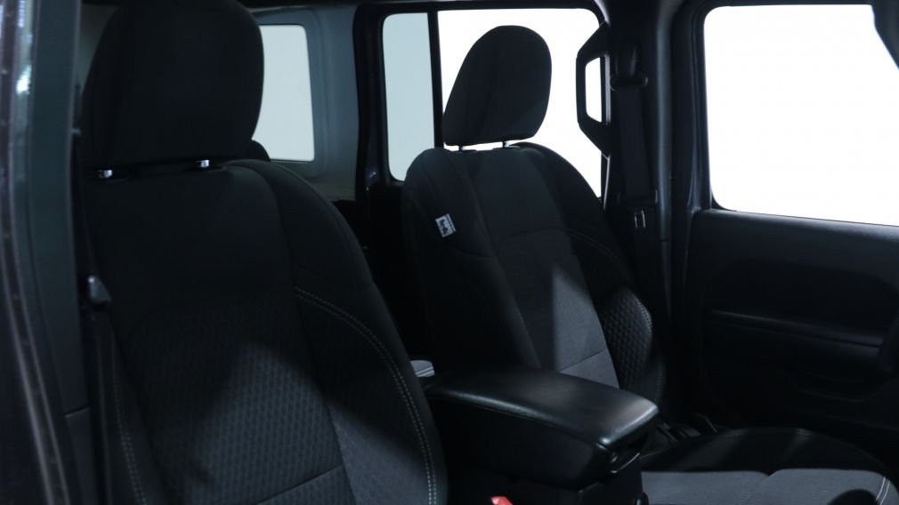 Jeep Wrangler Unlimited Sport 80th Anniversary 2021 d&rsquo;occasion à vendre - 21