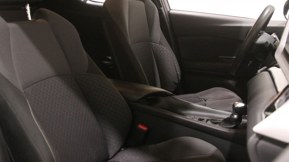 Toyota C-HR LE 2021 d&rsquo;occasion à vendre - 22