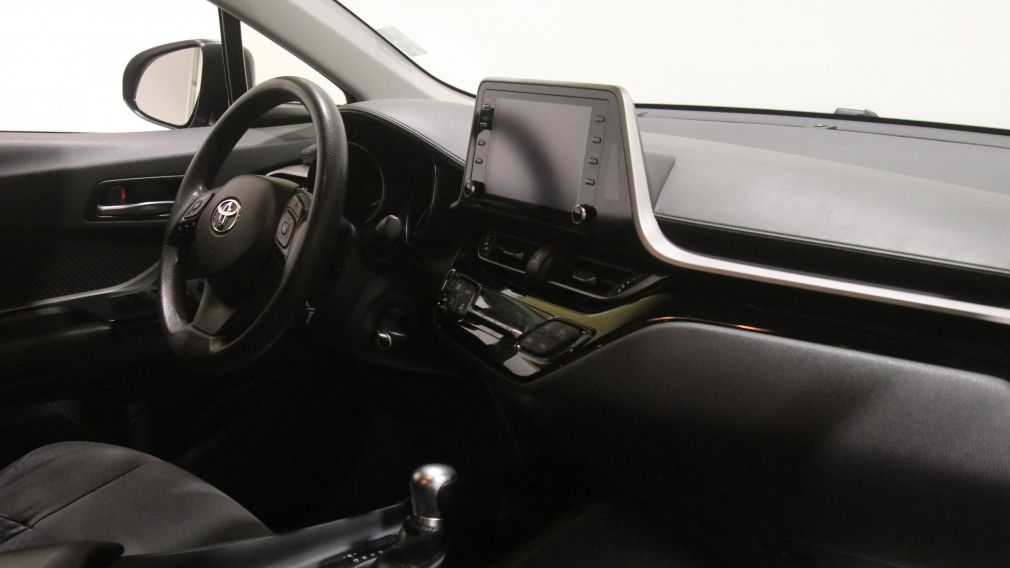 Toyota C-HR LE 2021 d&rsquo;occasion à vendre - 23