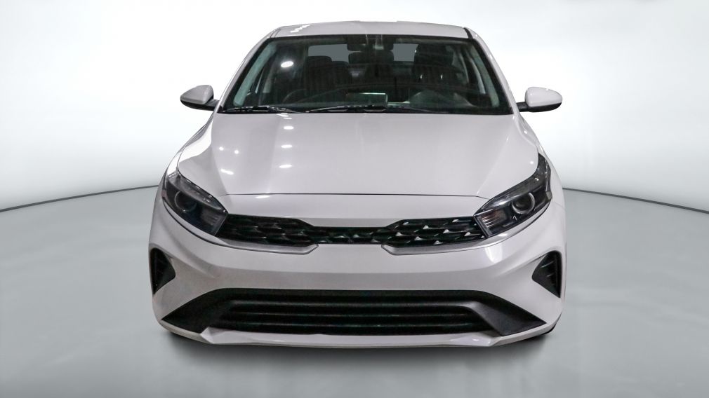 Kia Forte LX 2023 d&rsquo;occasion à vendre - 2