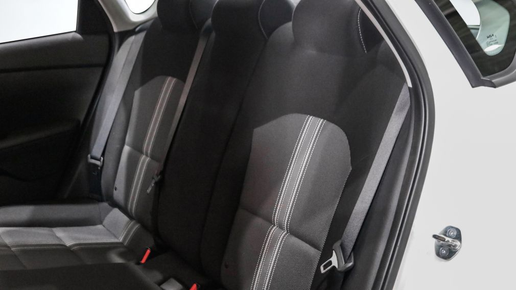 Kia Forte LX 2023 d&rsquo;occasion à vendre - 17