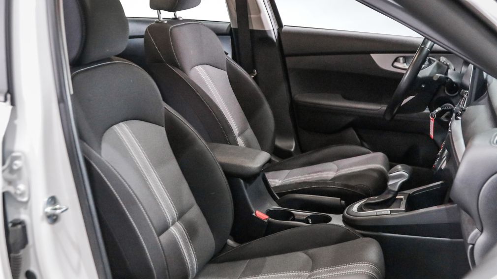 Kia Forte LX 2023 d&rsquo;occasion à vendre - 21
