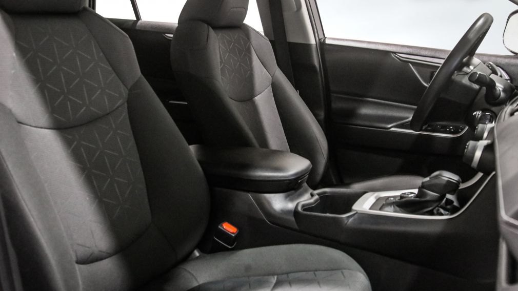Toyota Rav 4 Hybrid LE 2023 d&rsquo;occasion à vendre - 23