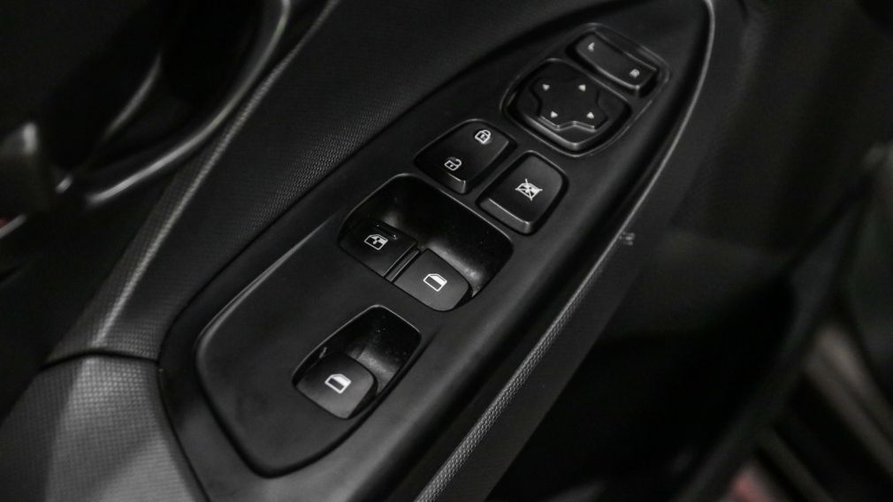 Hyundai Veloster Manual 2020 d&rsquo;occasion à vendre - 9