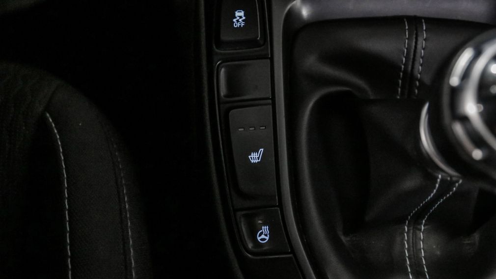 Hyundai Veloster Manual 2020 d&rsquo;occasion à vendre - 16