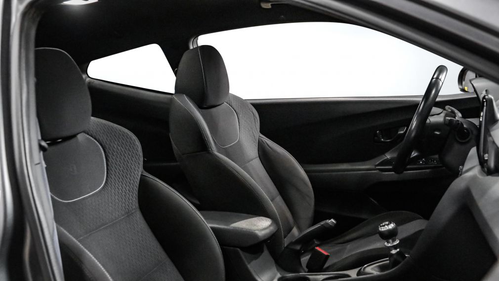 Hyundai Veloster Manual 2020 d&rsquo;occasion à vendre - 23