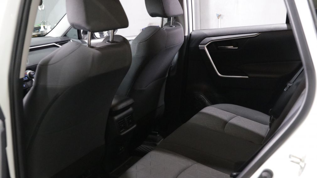 Toyota Rav 4 XLE 2020 d&rsquo;occasion à vendre - 18