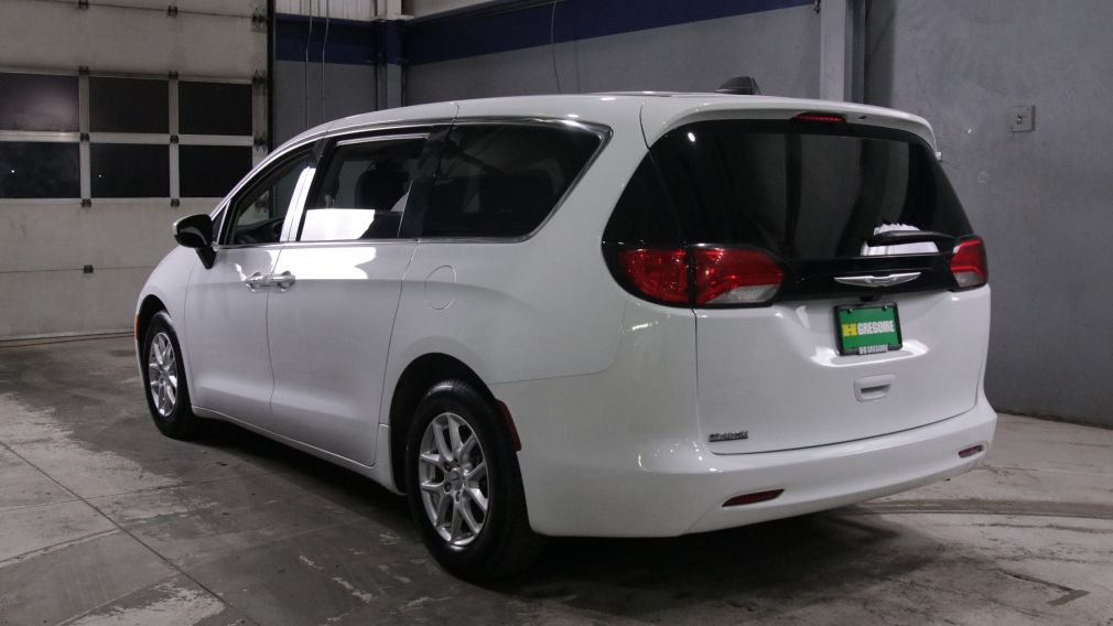 Chrysler Grand Caravan SXT 2023 d&rsquo;occasion à vendre - 4
