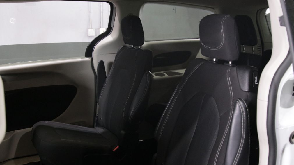 Chrysler Grand Caravan SXT 2023 d&rsquo;occasion à vendre - 19