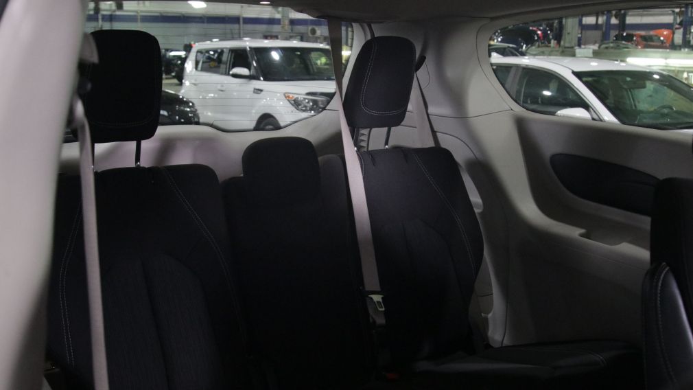 Chrysler Grand Caravan SXT 2023 d&rsquo;occasion à vendre - 23
