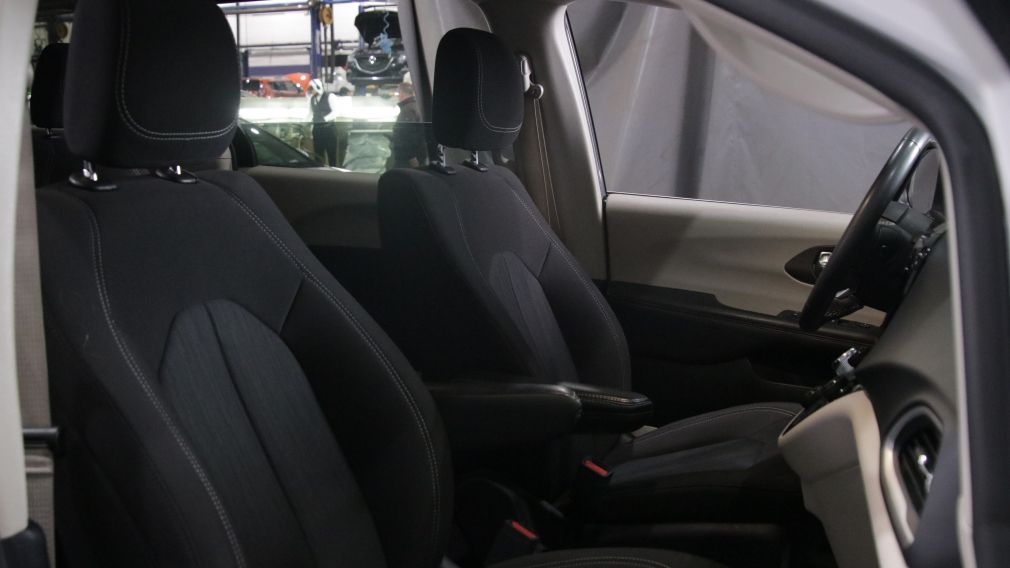Chrysler Grand Caravan SXT 2023 d&rsquo;occasion à vendre - 26