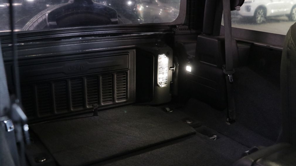 Jeep Wrangler Sport S 2021 d&rsquo;occasion à vendre - 19