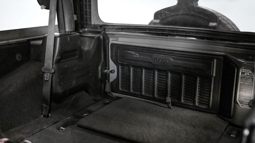 Jeep Wrangler Sport S 2021 d&rsquo;occasion à vendre - 17