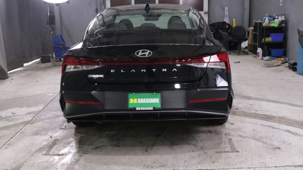 Hyundai Elantra Luxury 2025 d&rsquo;occasion à vendre - 5