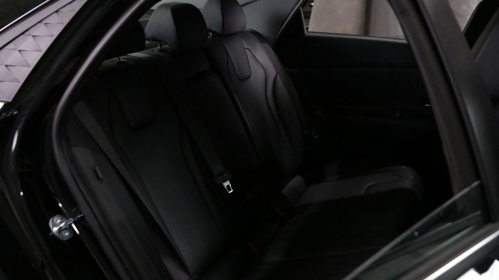 Hyundai Elantra Luxury 2025 d&rsquo;occasion à vendre - 18