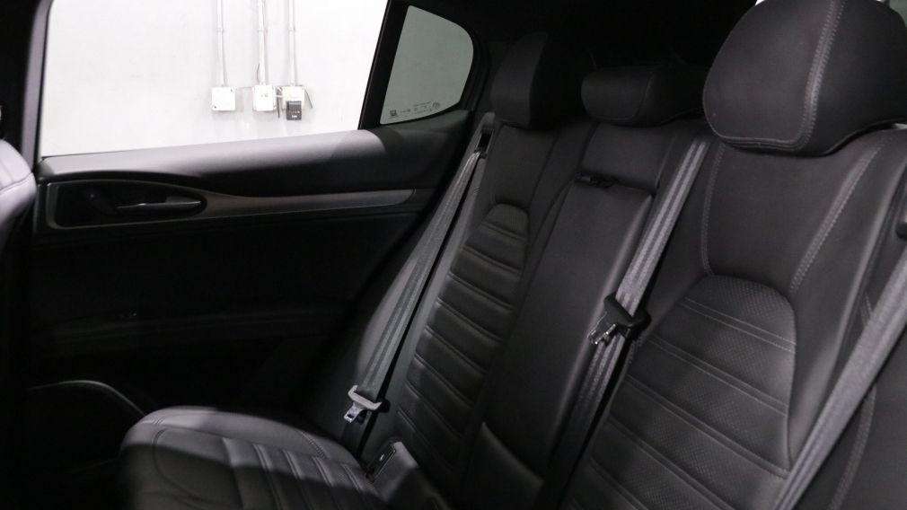 Alfa Romeo Stelvio Ti Sport 2021 d&rsquo;occasion à vendre - 21