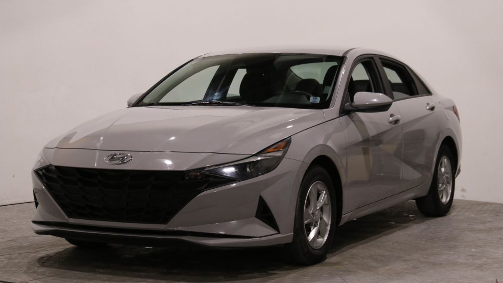 Hyundai Elantra Essential 2022 d&rsquo;occasion à vendre - 3