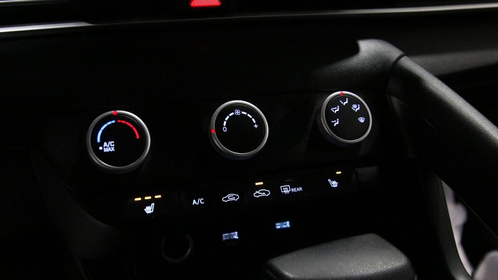 Hyundai Elantra Essential 2022 d&rsquo;occasion à vendre - 17