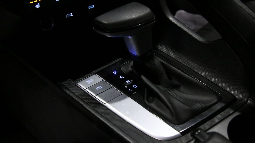 Hyundai Elantra Essential 2022 d&rsquo;occasion à vendre - 18