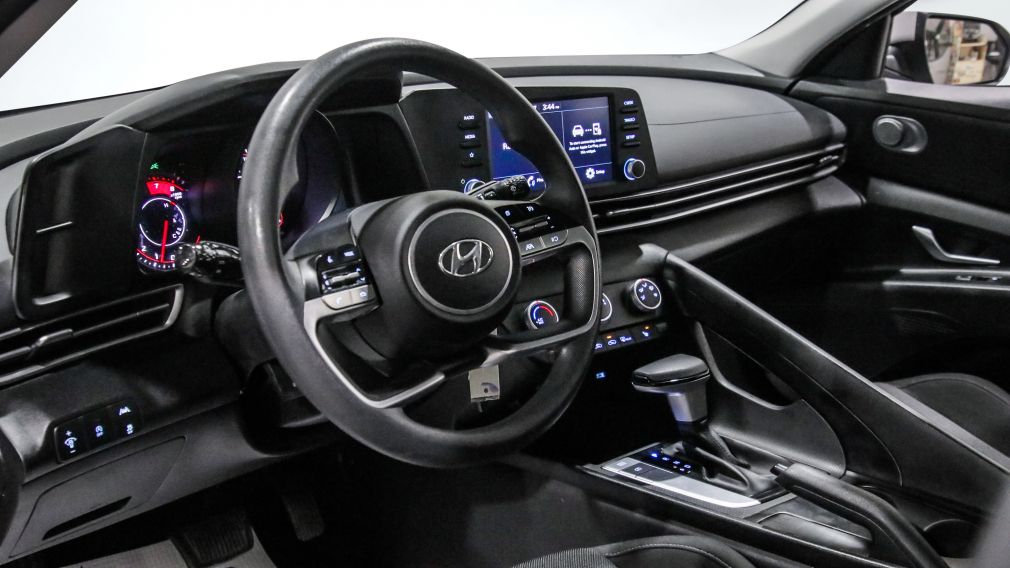 Hyundai Elantra Essential 2022 d&rsquo;occasion à vendre - 9