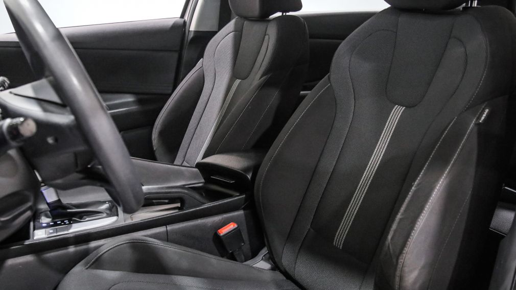 Hyundai Elantra Essential 2022 d&rsquo;occasion à vendre - 10