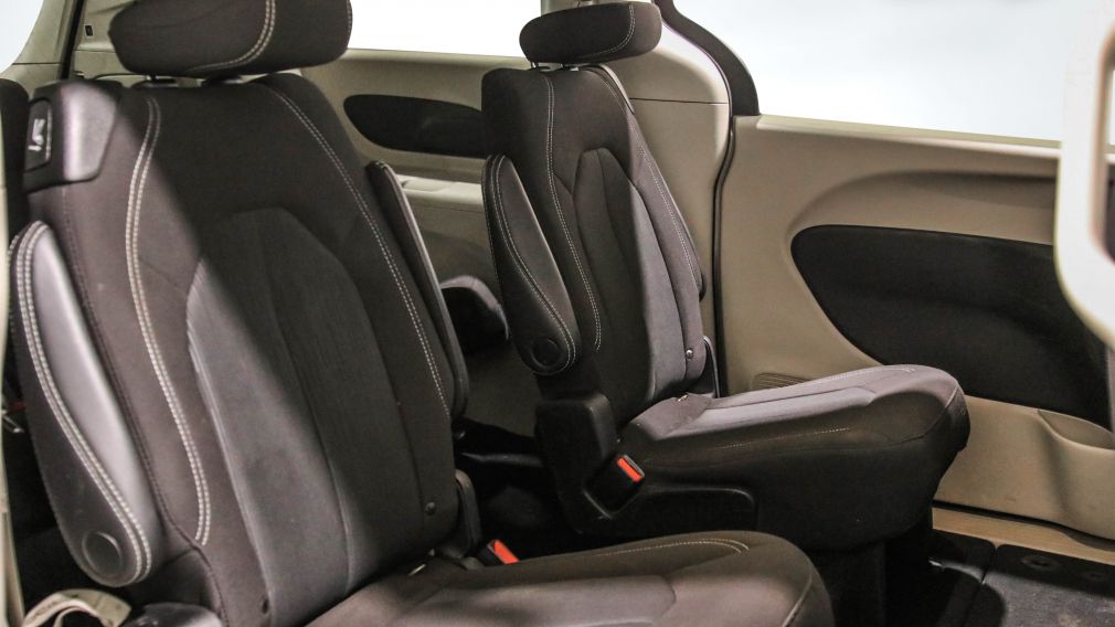 Chrysler Grand Caravan SXT 2023 d&rsquo;occasion à vendre - 25