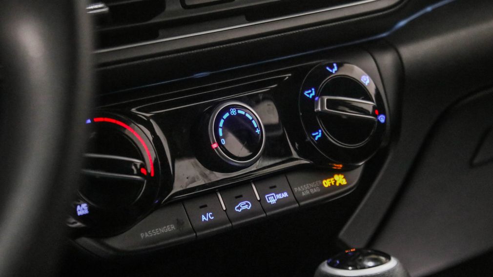 Hyundai Kona Essential 2023 d&rsquo;occasion à vendre - 17