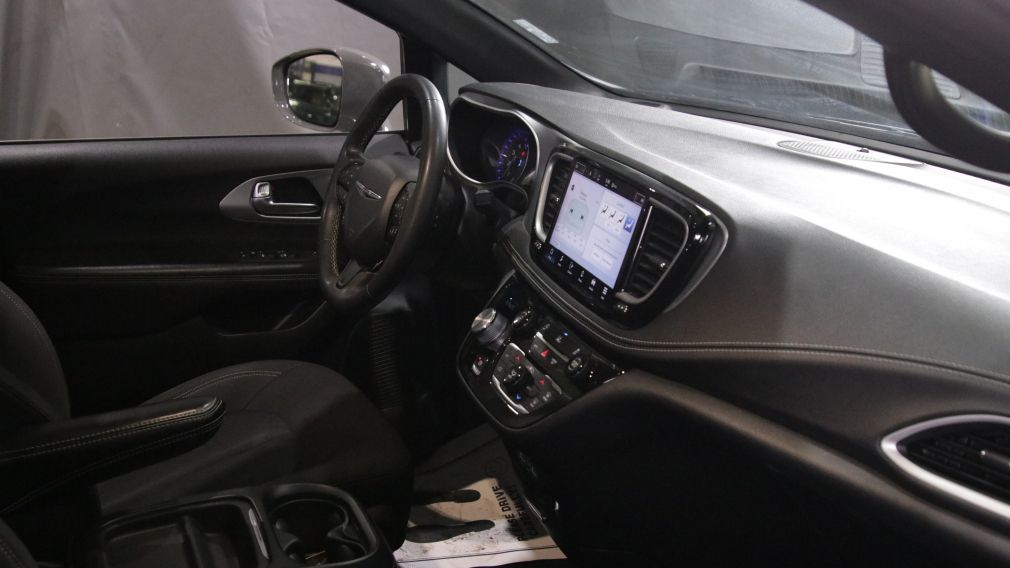 Chrysler Pacifica Touring 2022 d&rsquo;occasion à vendre - 25