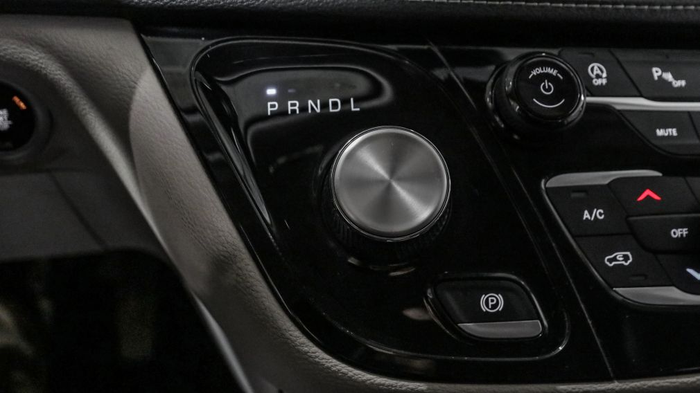 Chrysler Pacifica Touring L 2023 d&rsquo;occasion à vendre - 18