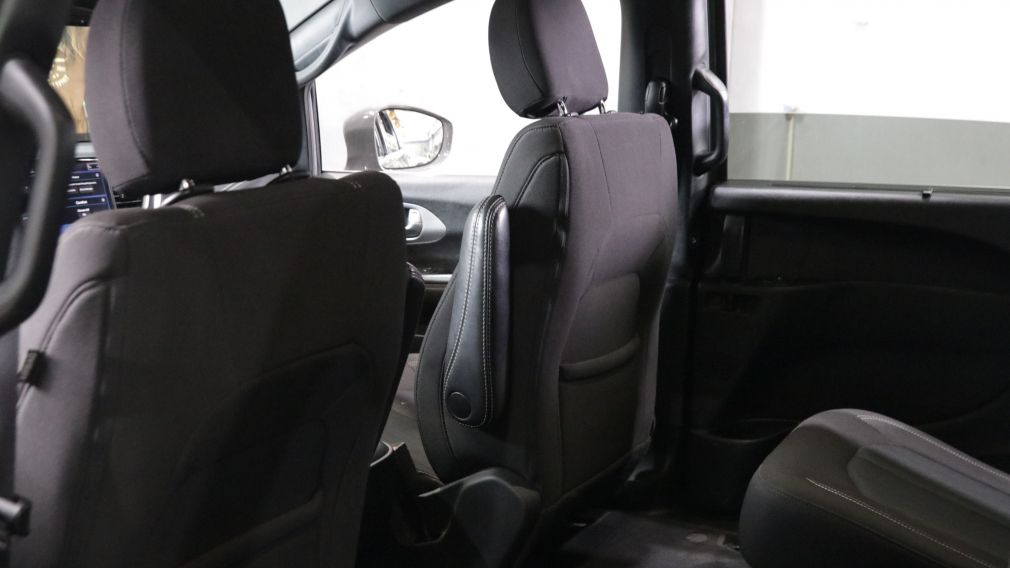 Chrysler Pacifica Touring 2022 d&rsquo;occasion à vendre - 21