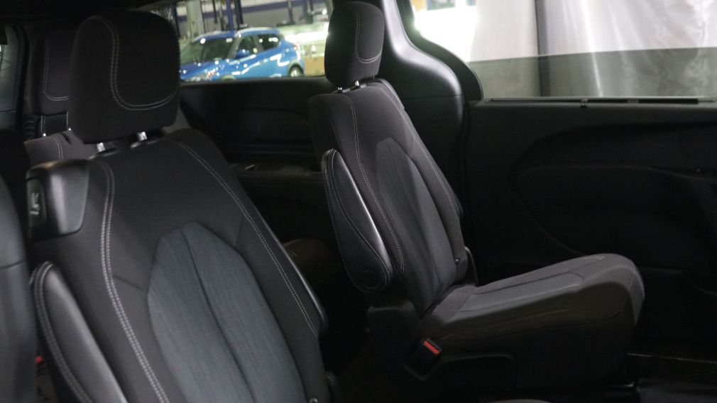 Chrysler Pacifica Touring 2022 d&rsquo;occasion à vendre - 24