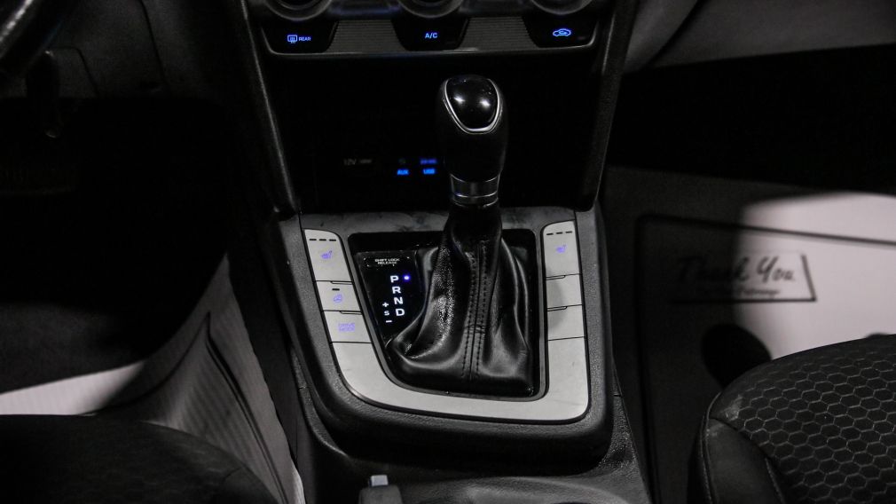 Hyundai Elantra Preferred 2020 d&rsquo;occasion à vendre - 19