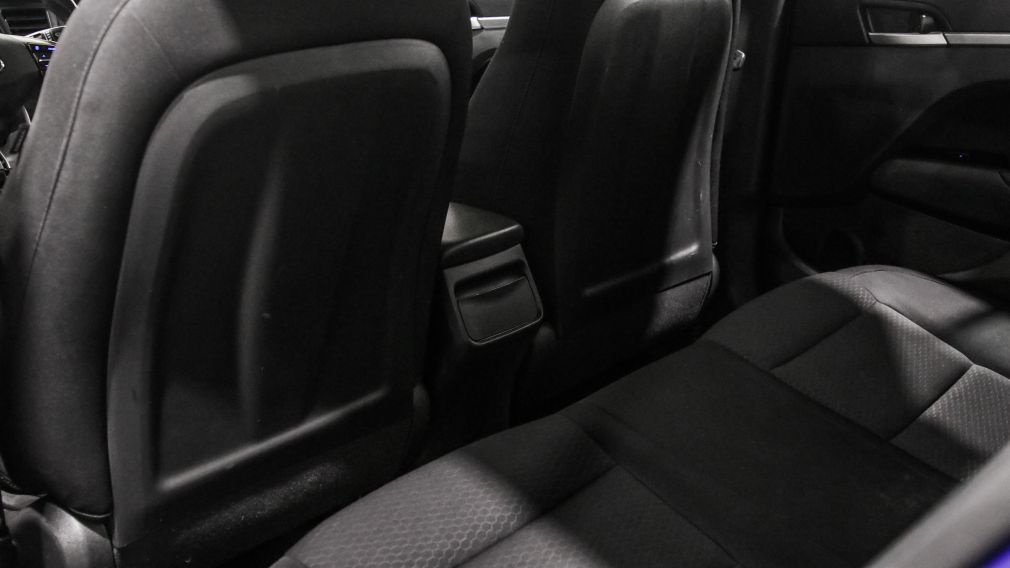 Hyundai Elantra Preferred 2020 d&rsquo;occasion à vendre - 21