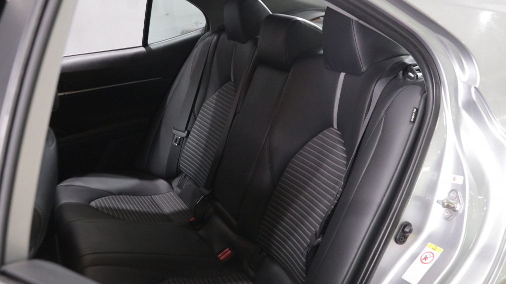 Toyota Camry SE 2019 d&rsquo;occasion à vendre - 19
