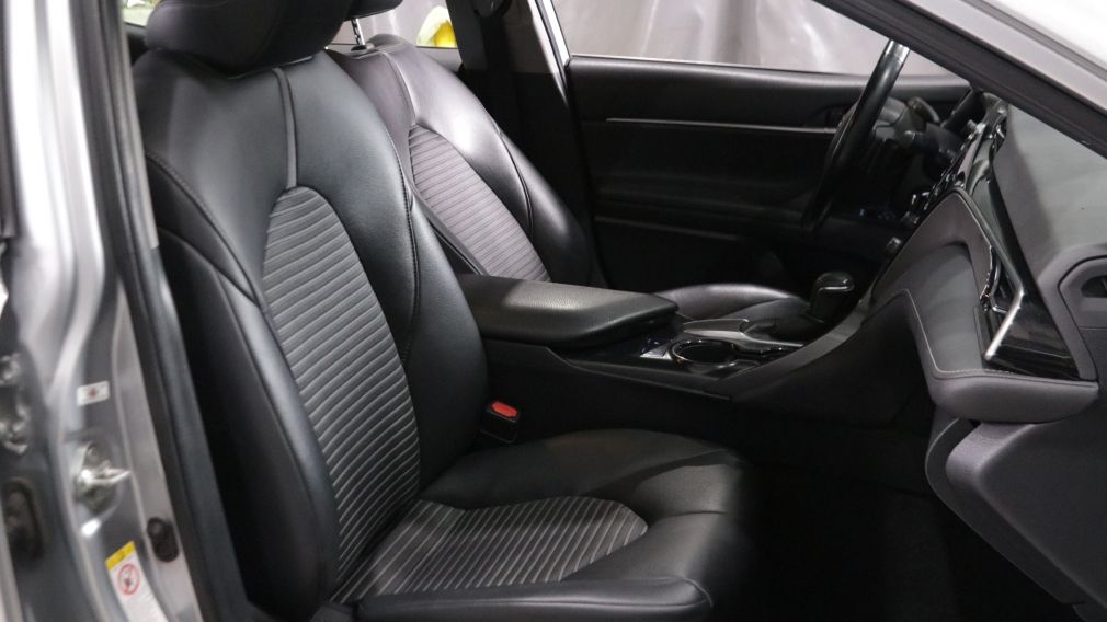 Toyota Camry SE 2019 d&rsquo;occasion à vendre - 24