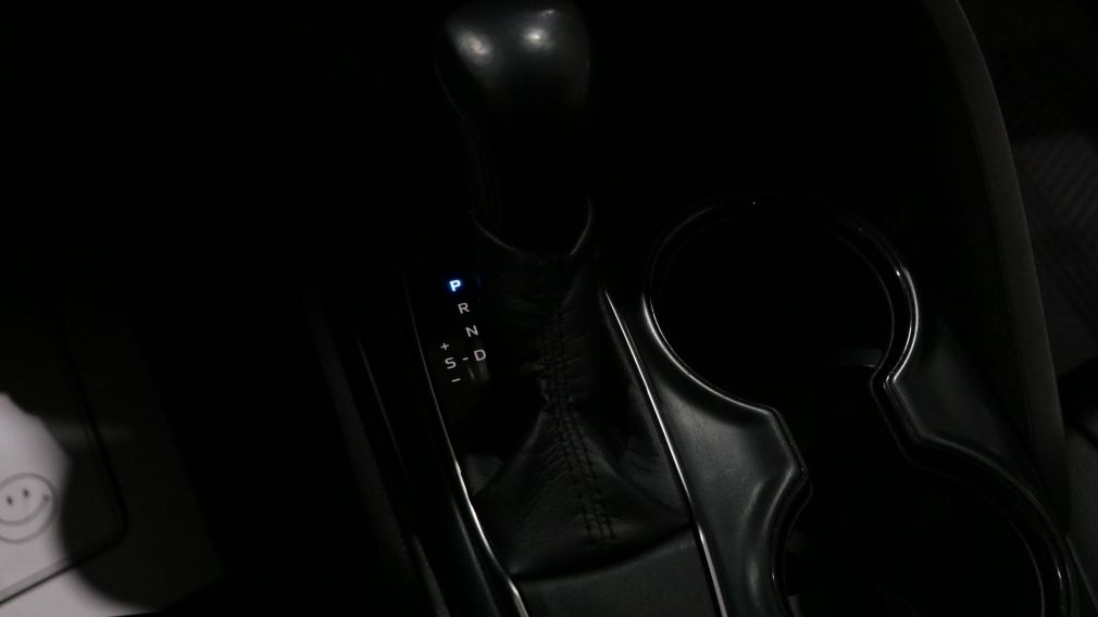 Toyota Camry SE 2019 d&rsquo;occasion à vendre - 11