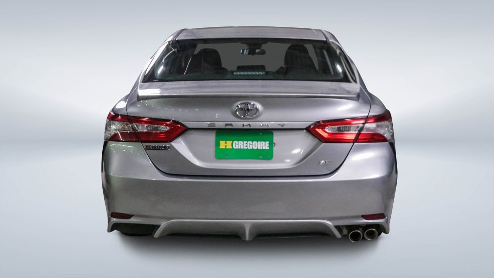 Toyota Camry SE 2019 d&rsquo;occasion à vendre - 5