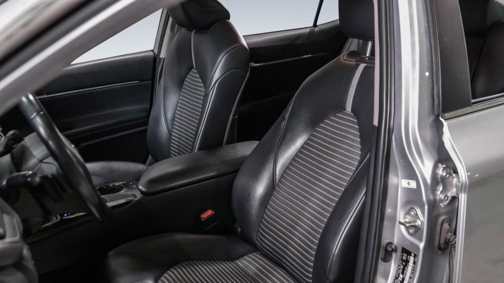 Toyota Camry SE 2019 d&rsquo;occasion à vendre - 8