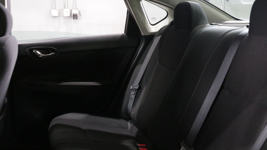 Nissan Sentra S 2019 d&rsquo;occasion à vendre - 17